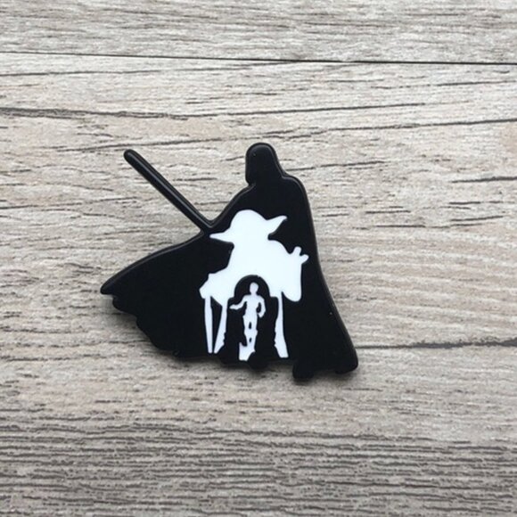 Jewelry - 🆕 Star Wars Enamel Pin Brooch